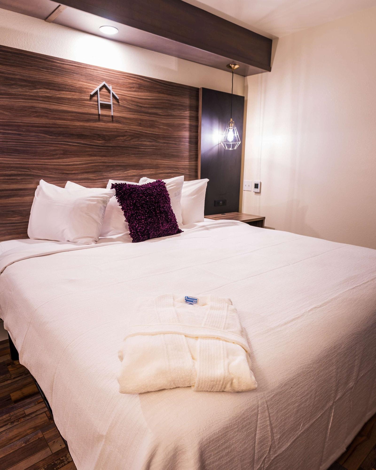 Hotel On Monroe Rochester Extérieur photo