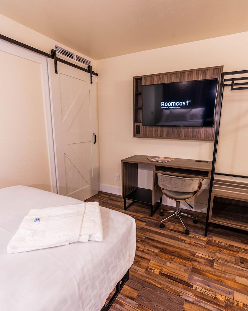 Hotel On Monroe Rochester Extérieur photo