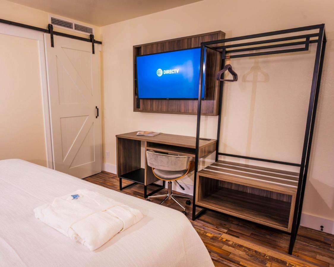 Hotel On Monroe Rochester Extérieur photo